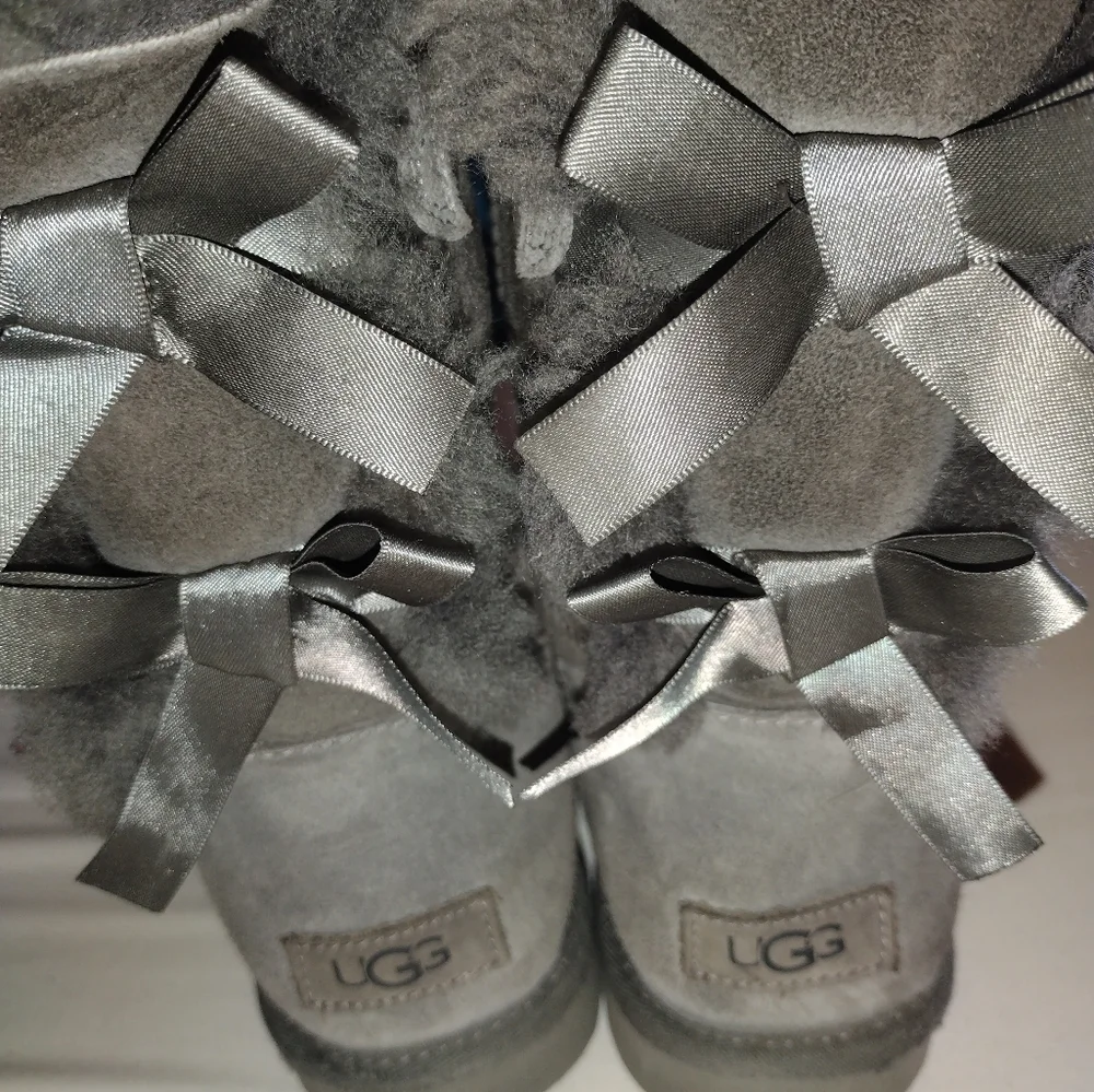 UGG boots - Picture 2 of 5